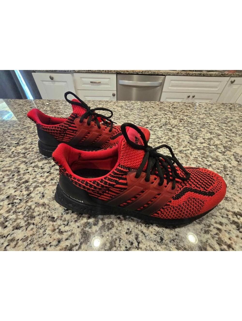Adidas Ultraboost 5.0 DNA Men's Size 10.5